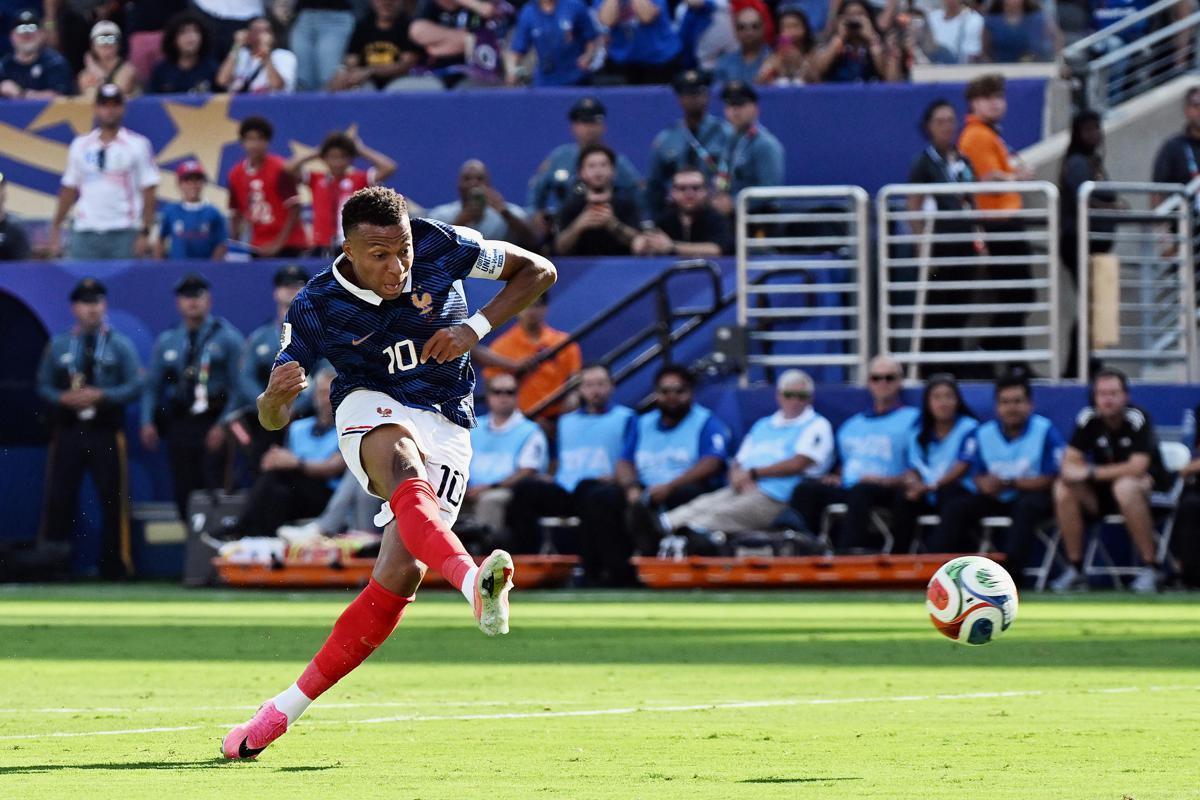 Mondiali, un gol annullato e due pali: Francia 'folle' contro Svezia - 