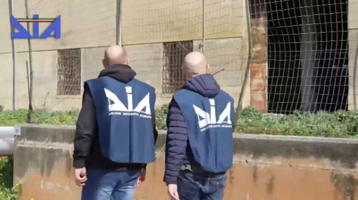 Reggio Calabria, la DIA confisca beni per un valore di 6 milioni alla cosca Barbaro di Platì - 