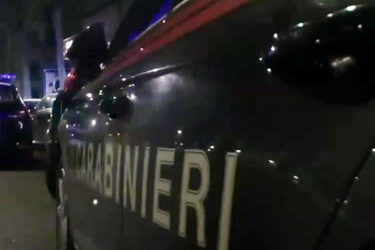 Genova, lite finisce in dramma a Campomorone: due uomini precipitati dalla finestra, un terzo barricato in casa - 