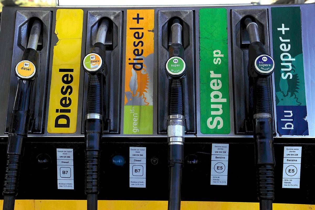 Carburanti, sconto accise fino al 3 luglio: ridotto a 5 cent lo sconto sul diesel - 