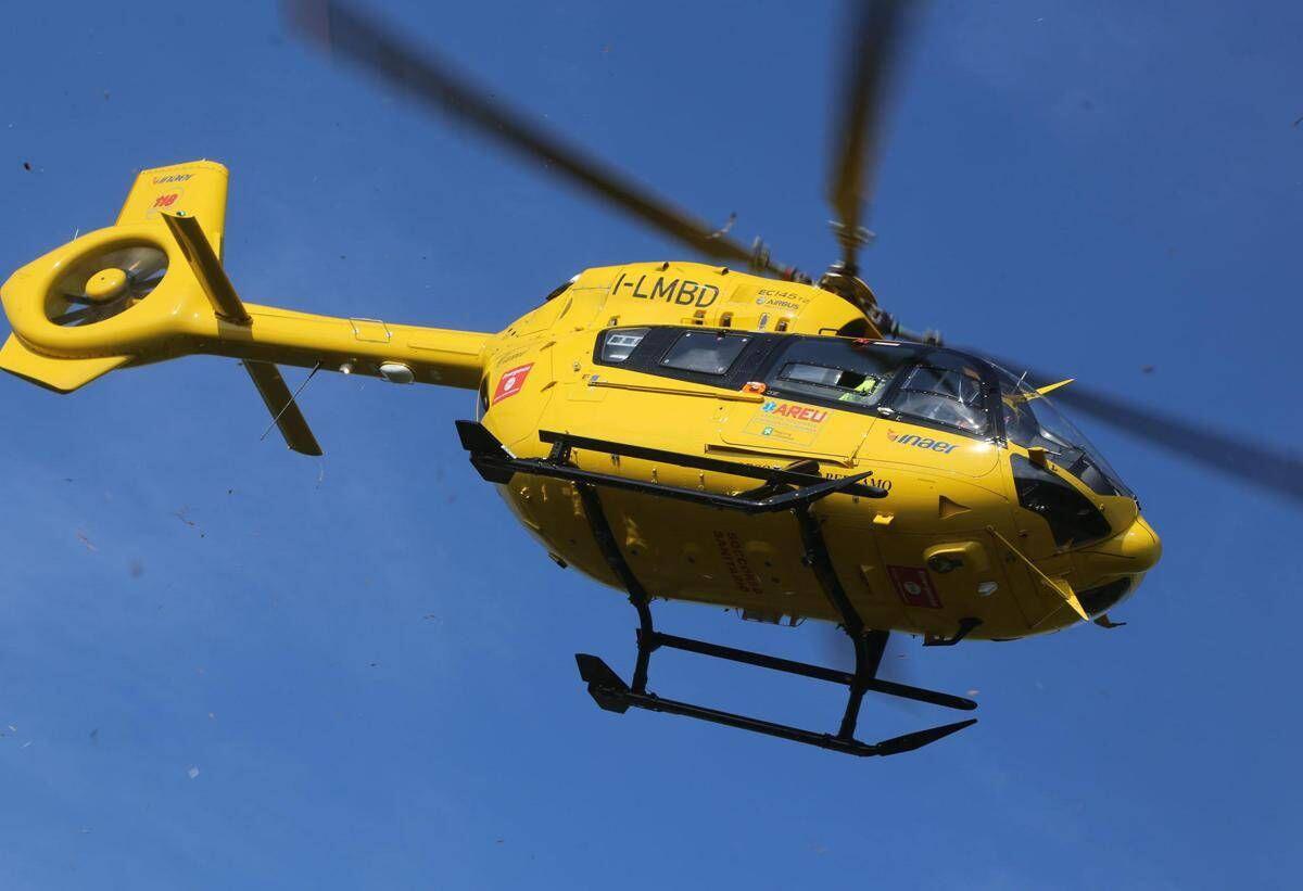 Elicottero precipitato sul lago Maggiore, un morto - 
