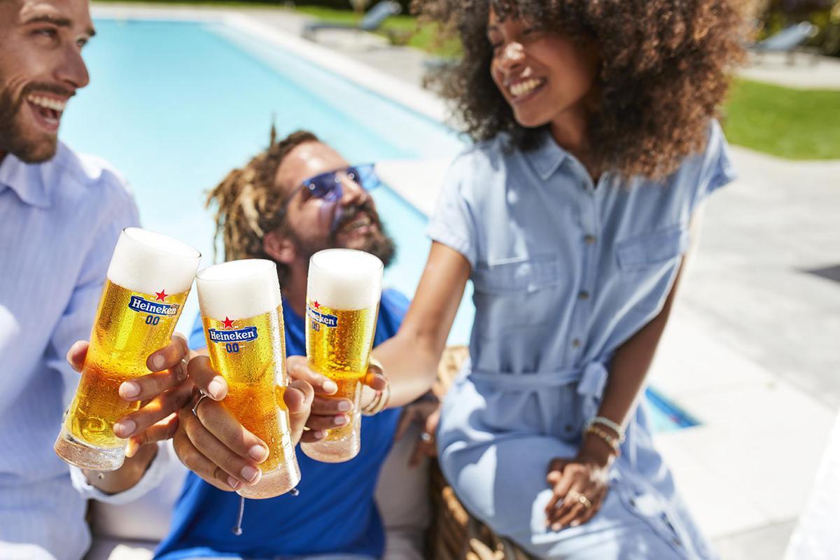 Alimenti: la birra analcolica è la nuova protagonista dell’estate 2026, per la gen z è buona, versatile e 'cool' - 