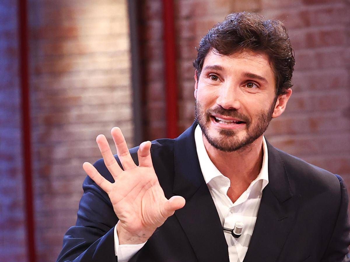 Sanremo 2027, De Martino annuncia le date: dal 16 al 20 febbraio - 