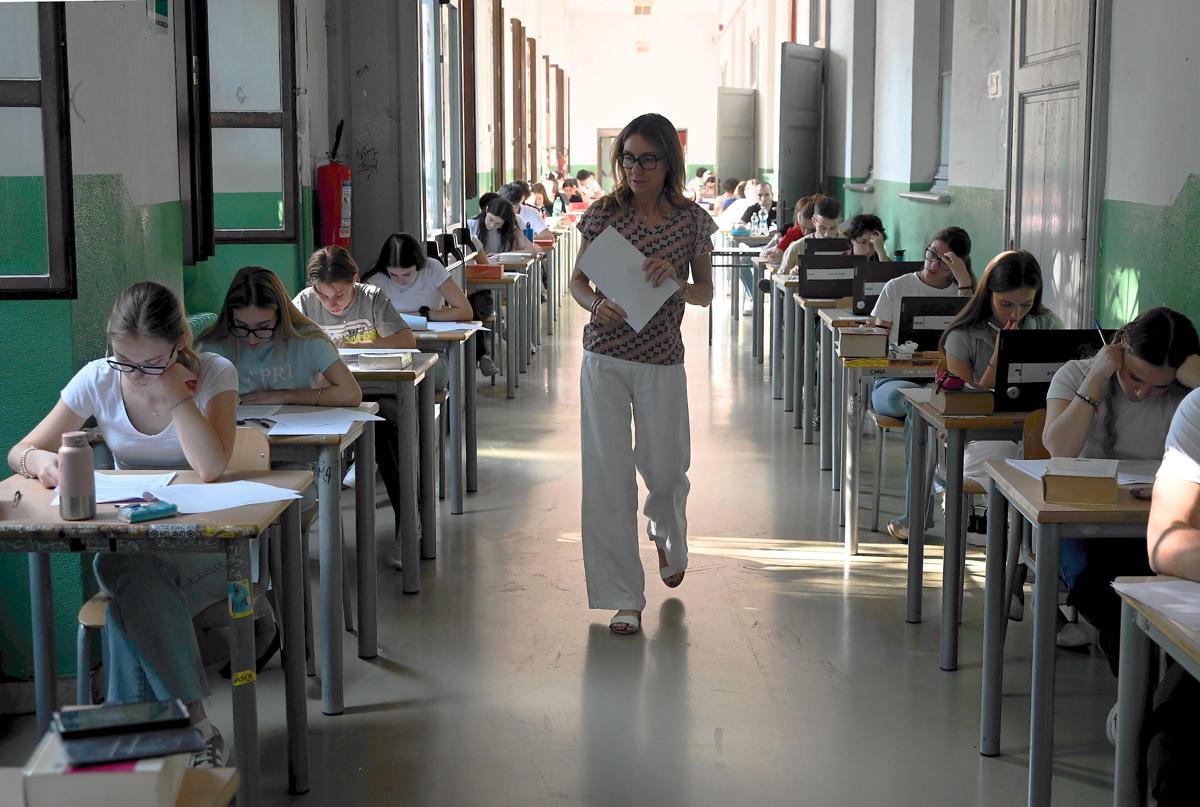 Il regista di 'Notte prima degli esami 3.0' agli studenti: ''Passate la serata con gli amici, ricorderete per sempre questo momento'' - 