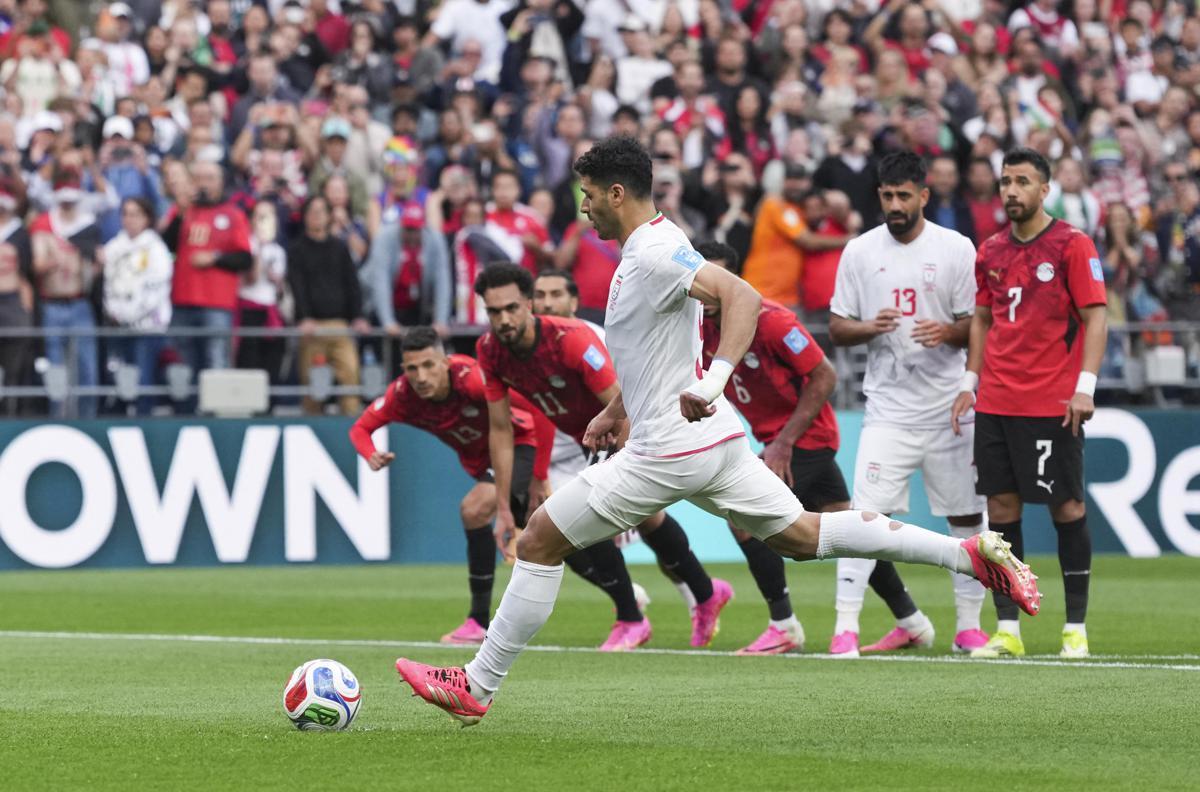 Mondiali, dramma Iran: rigore sbagliato, gol annullato e traversa nel recupero - 
