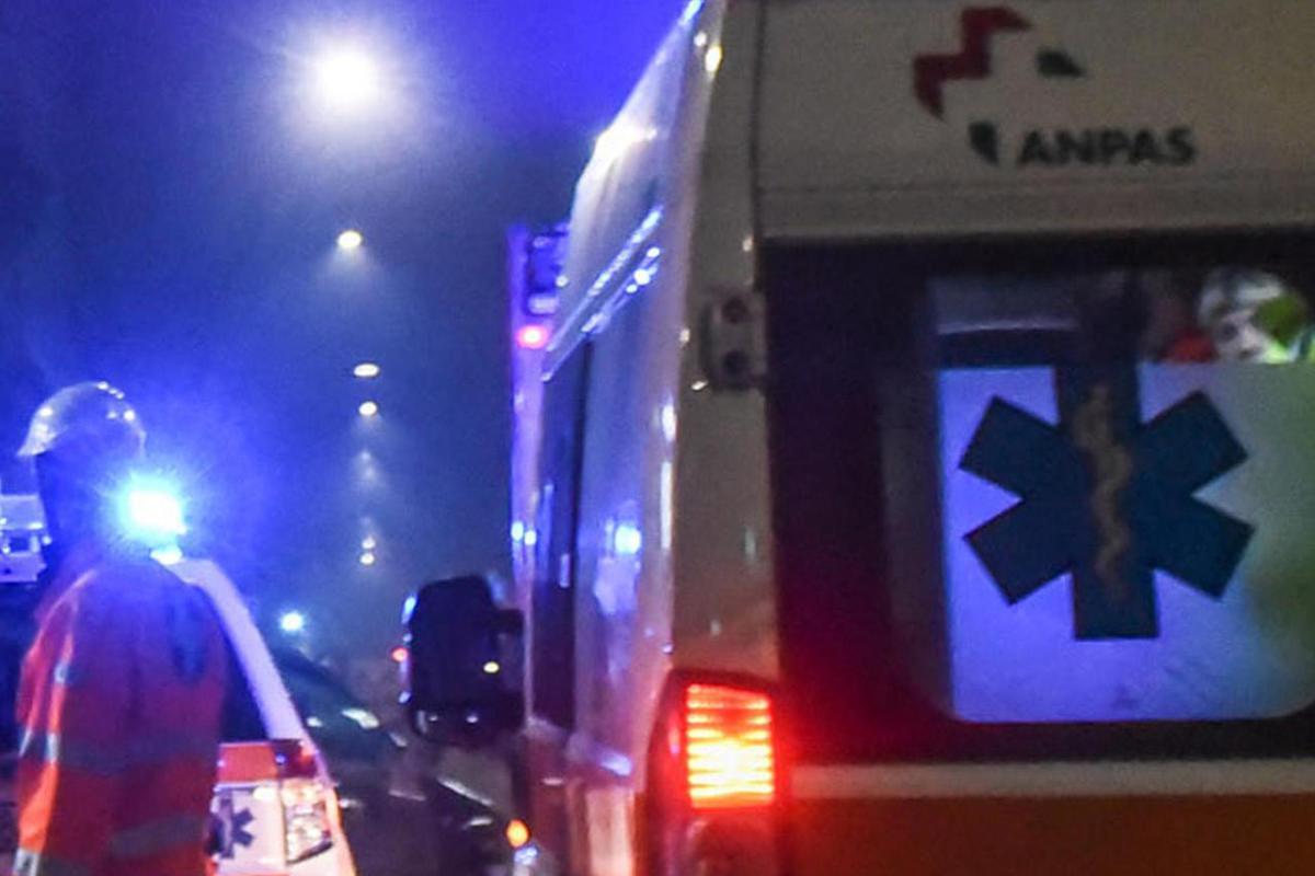 Scontro tra due scooter a Siracusa, morto 15enne: in rianimazione 18enne - 