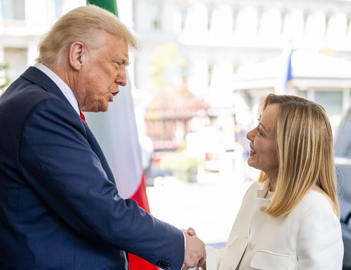 Trump ancora contro Meloni, premier in Cdm: "Tensioni non danneggino rapporti con Washington" - 