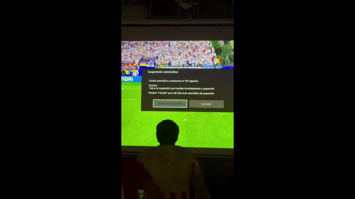 Paraguay vola agli ottavi, ma il rigore decisivo non si vede in tv - Video - 