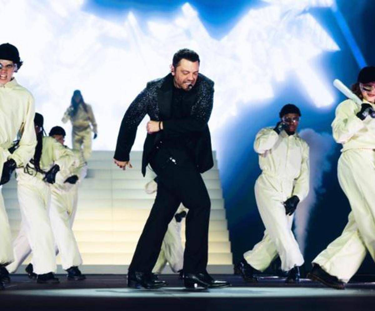 Tiziano Ferro incanta Milano, a San Siro il ritorno di un grande - 