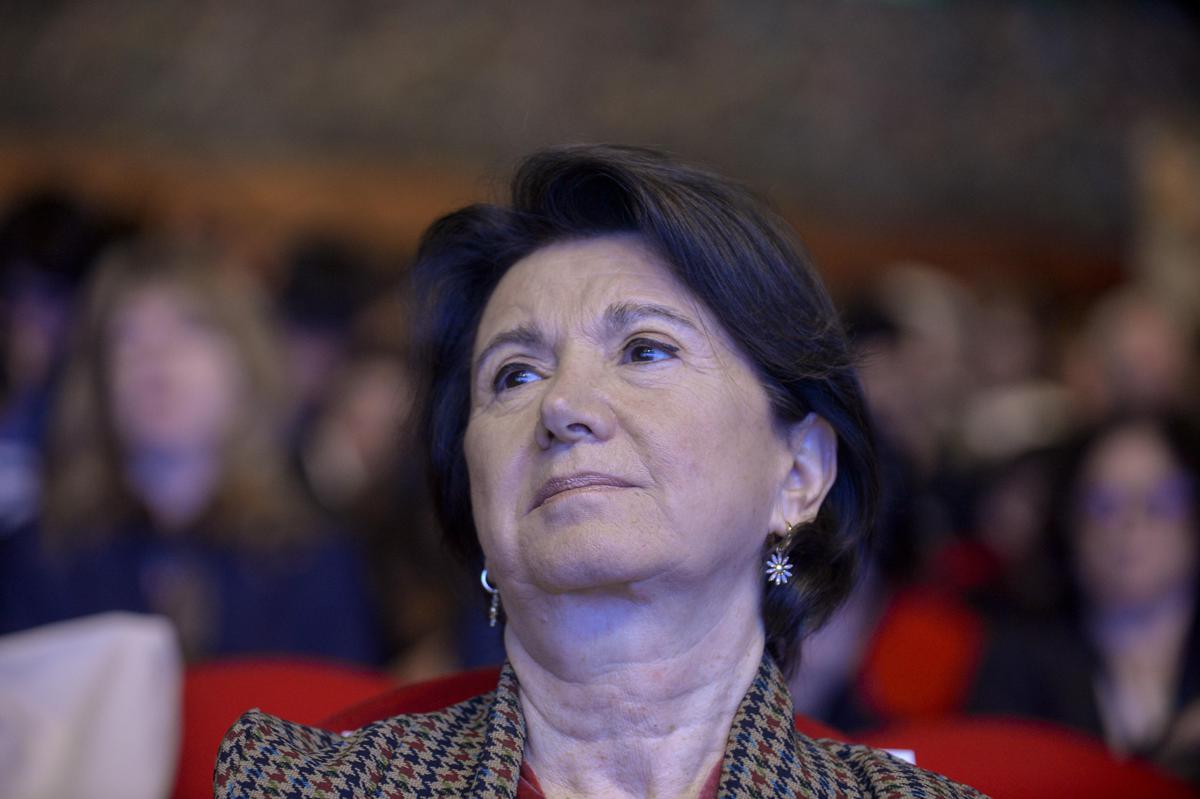 Marito della ministra Roccella disperso nel lago di Vico, in corso le ricerche - 
