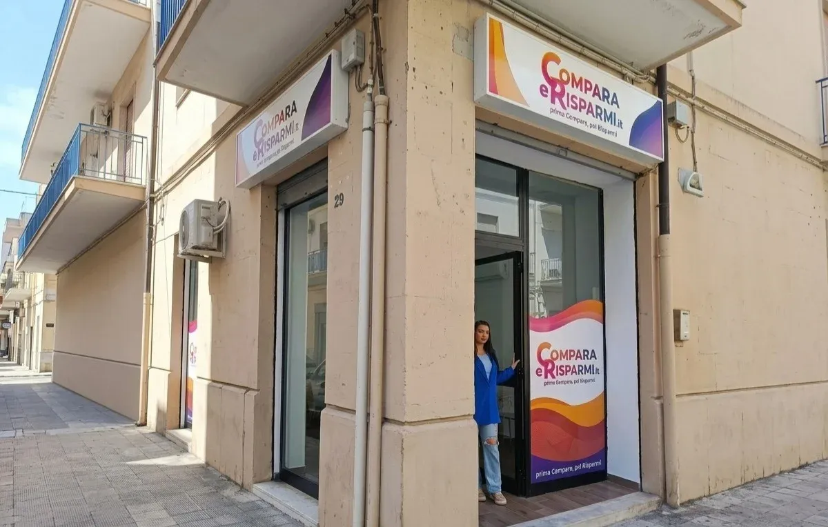 Inaugurazione sede compari e risparmia - Via assisi - Crotone - Foto Redazione 3.06.2026