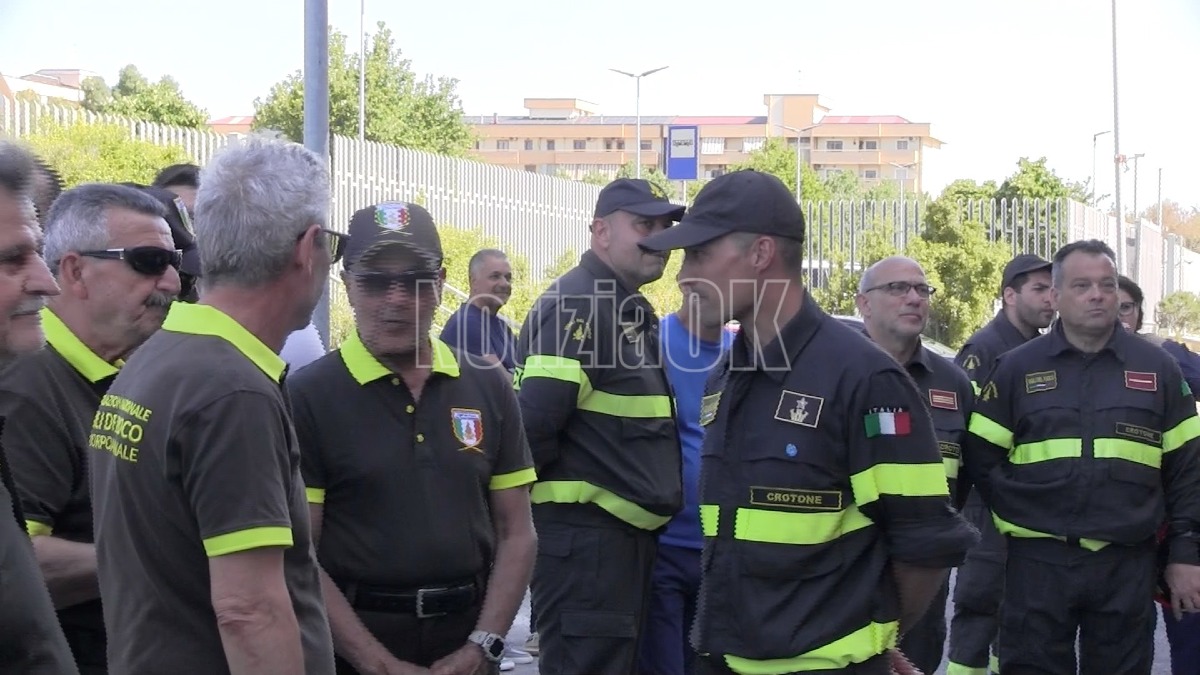 Visita Comando Provinciale Vigili del Fuoco Crotone - Wanda Ferro e Emanuele Prisco - Foto Redazione 10.06.2026