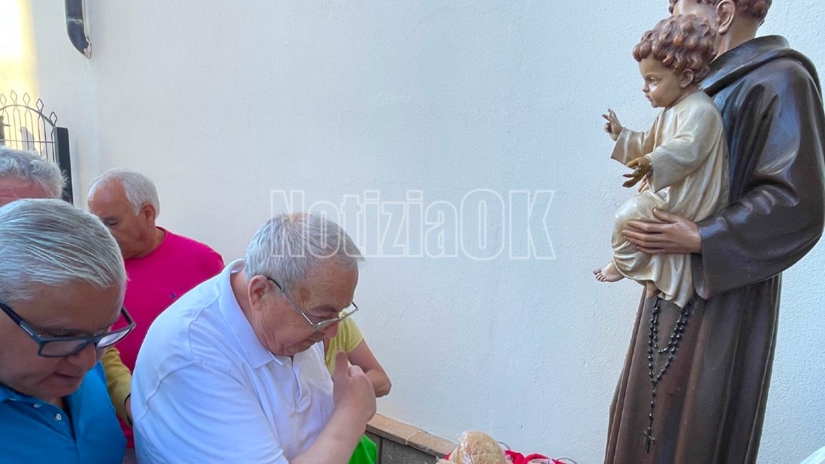 Benedizione del Pane di Sant'Antonio - Crotone (Foto Redazione 13 giugno 2026)