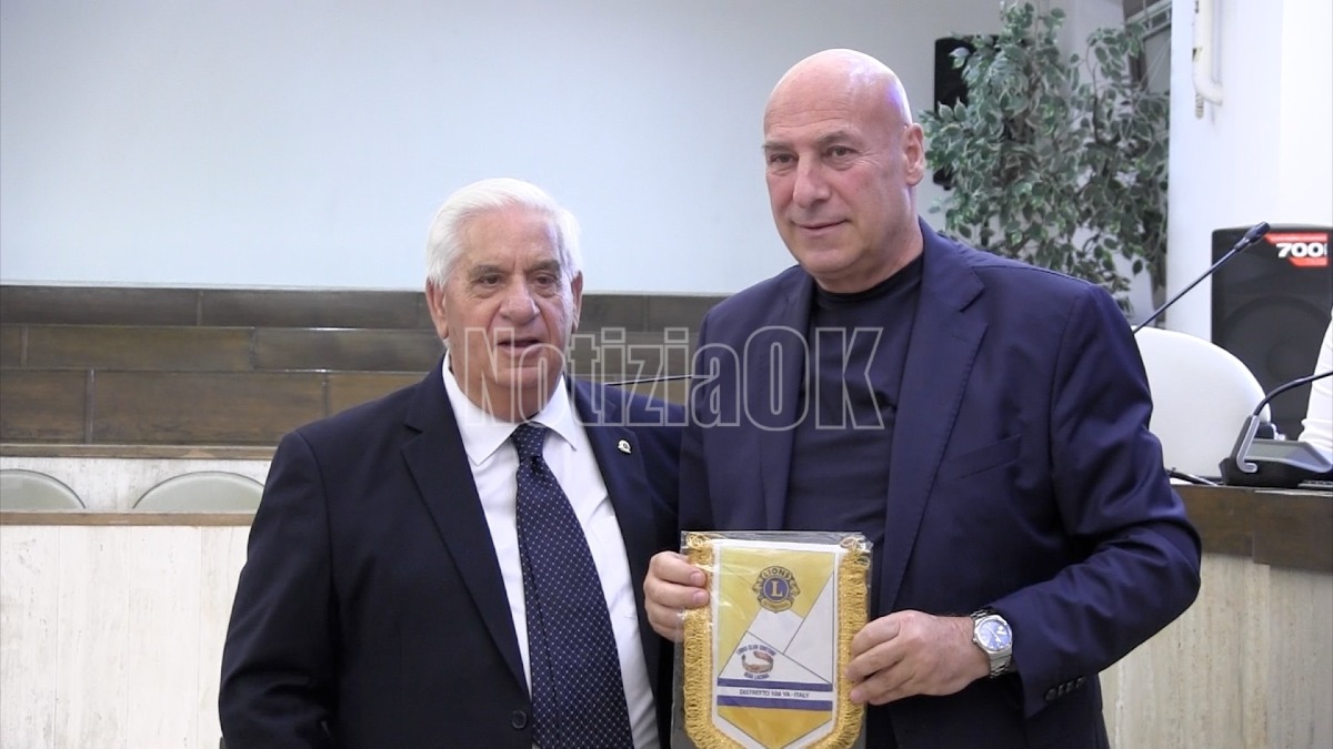 Premio eccellenze nel territorio nelle arti e professioni Lions Club Crotone - Foto Redazione 15.06.2026 