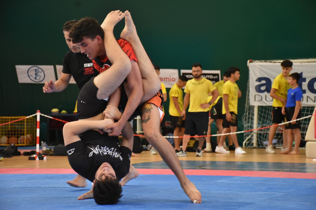 Lamezia in the Cage - Foto Uff. Stampa ASD Fight Club Lamezia Terme 21.06.2026