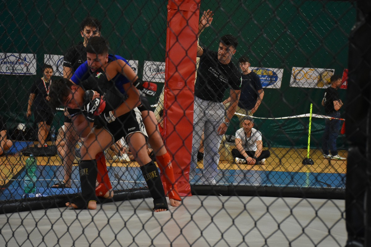 Lamezia in the Cage - Foto Uff. Stampa ASD Fight Club Lamezia Terme 21.06.2026