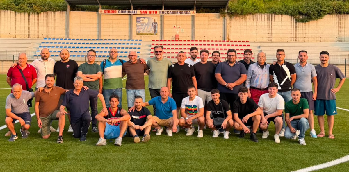 Roccabernarda - Al via il progetto della nuova squadra di calcio - Foto: Gruppo di lavoro per la squadra di calcio di Roccabernarda