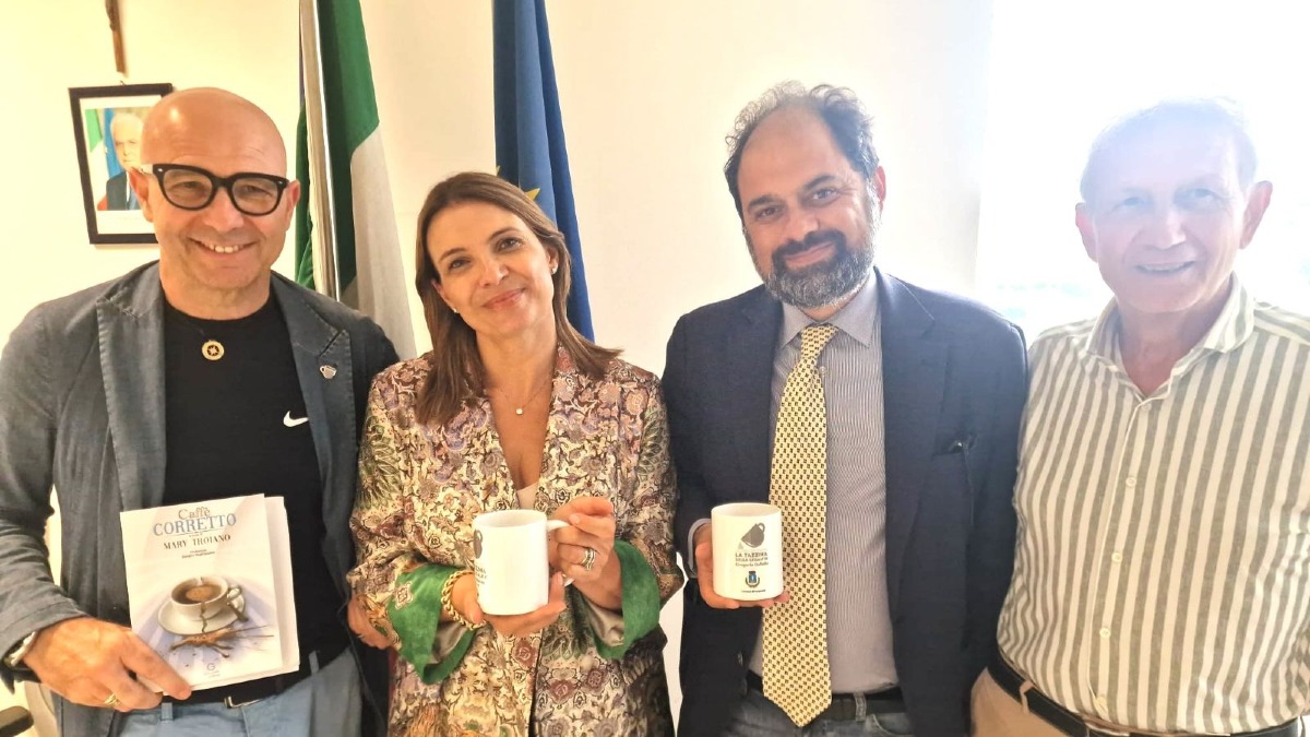 Catanzaro, la Tazzina della Legalità incontra la vicepresidente della Commissione Sanità Rosellina Madeo - Foto Uff. Stampa La Tazzina della legalità
