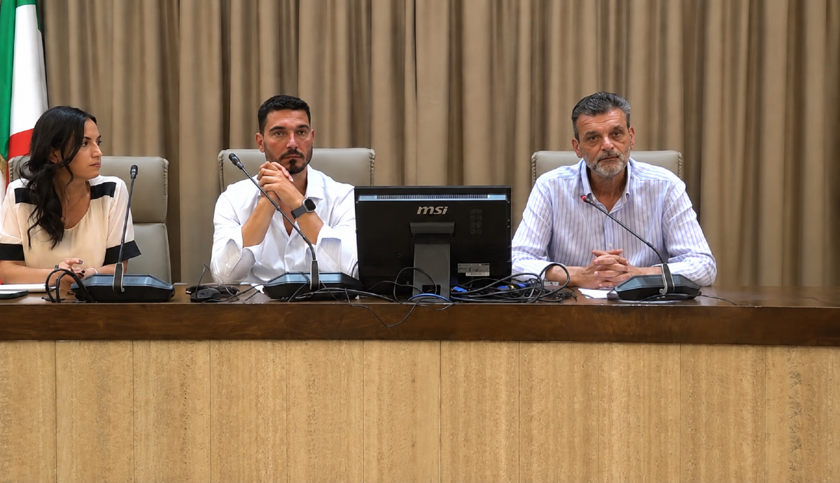 Rifiuti a Crotone, il PD: “Bene il riconoscimento, ma il servizio resta da migliorare” - Foto: Uff. Stampa PD Crotone