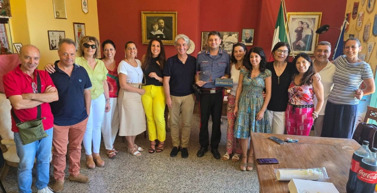 Cetraro saluta il brigadiere dei Carabinieri Stefano Poppiti - Foto: Uff. Stampa Comune di Cetraro
