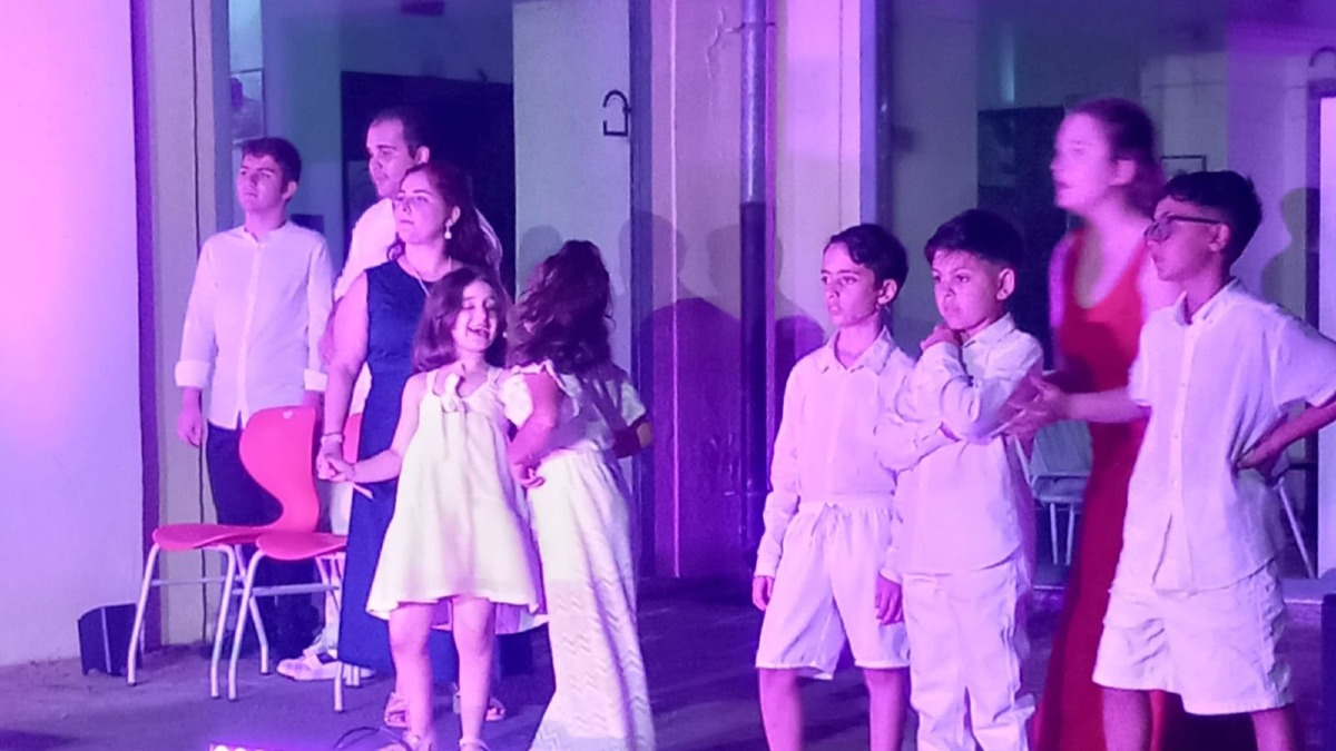 Lamezia, il Chiostro San Domenico applaude "Maè cambia playlist"