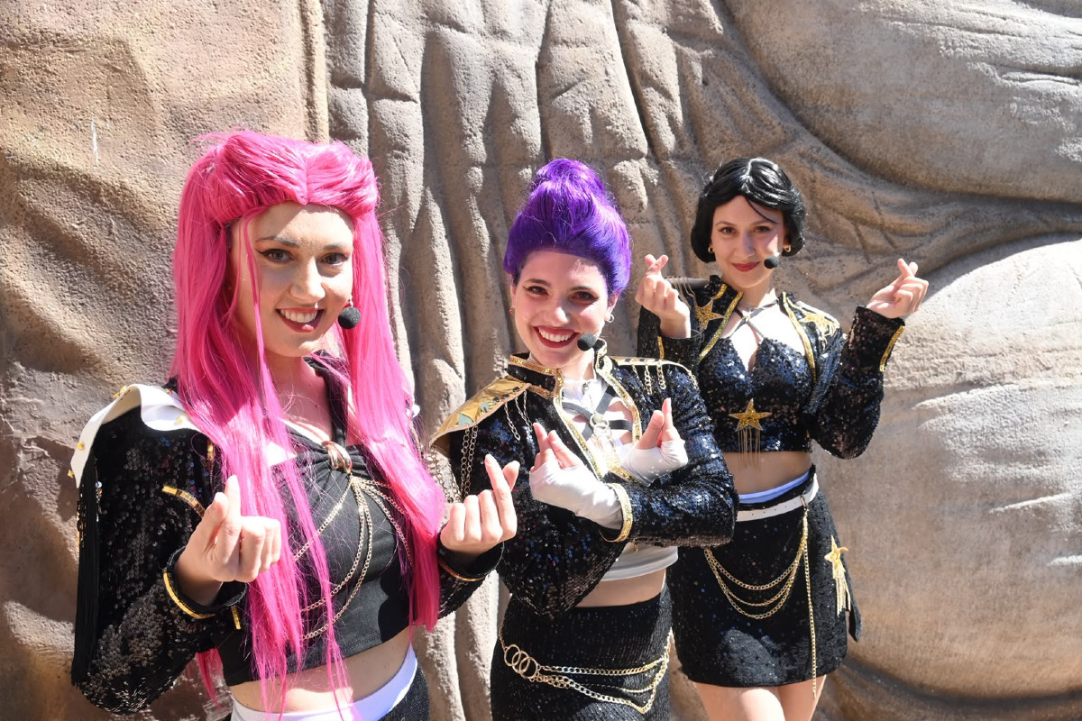 Odissea 2000: spettacolo e divertimento tra hydro dance e k-pop