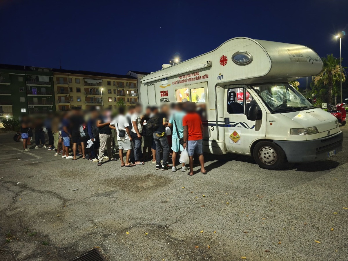 Crotone, estate difficile per i Volontari di Strada: «Servono nuove mani» - Foto Uff. Stampa Volontari di Strada
