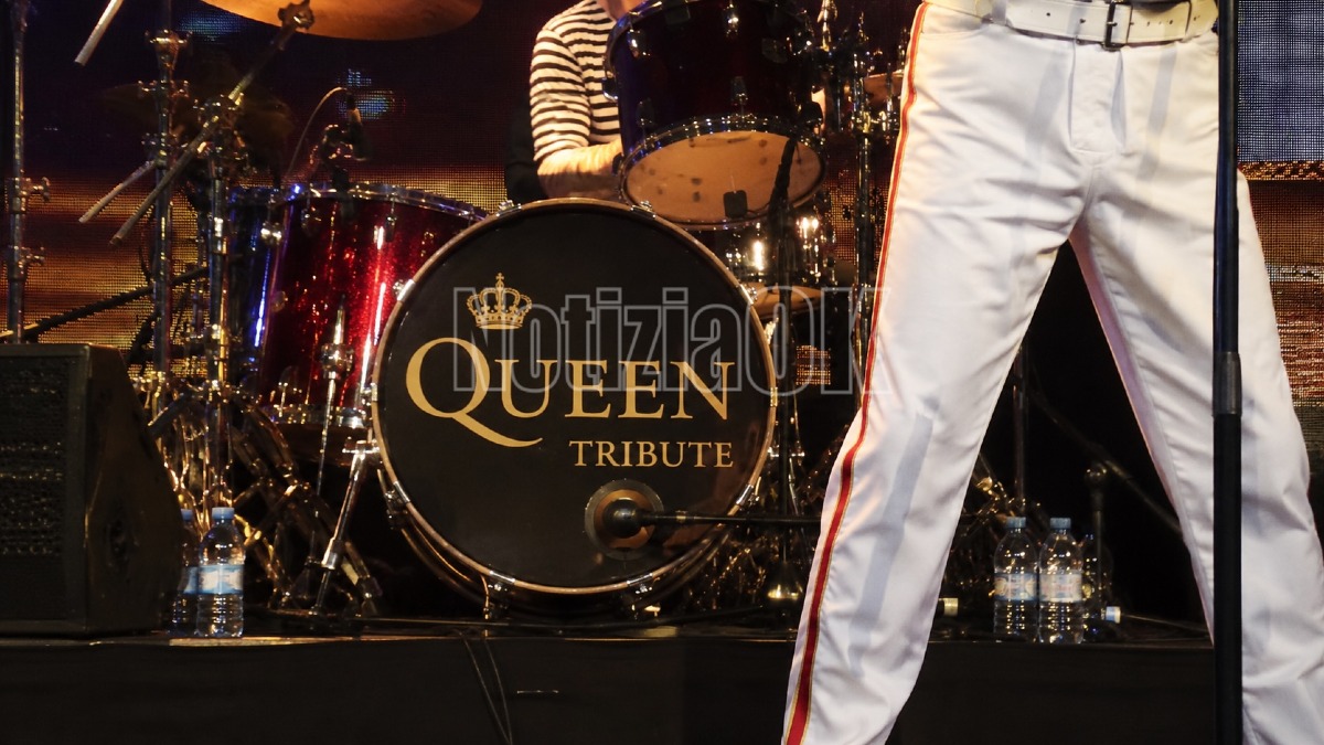 A Crotone rivive la magia dei Queen con "The Queen Tribute" - Foto: Redazione 