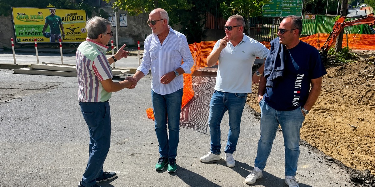 Cosenza, al via la bitumazione a San Vito: ultimi interventi per la rigenerazione -  Foto Uff. Stampa Comune di Cosenza
