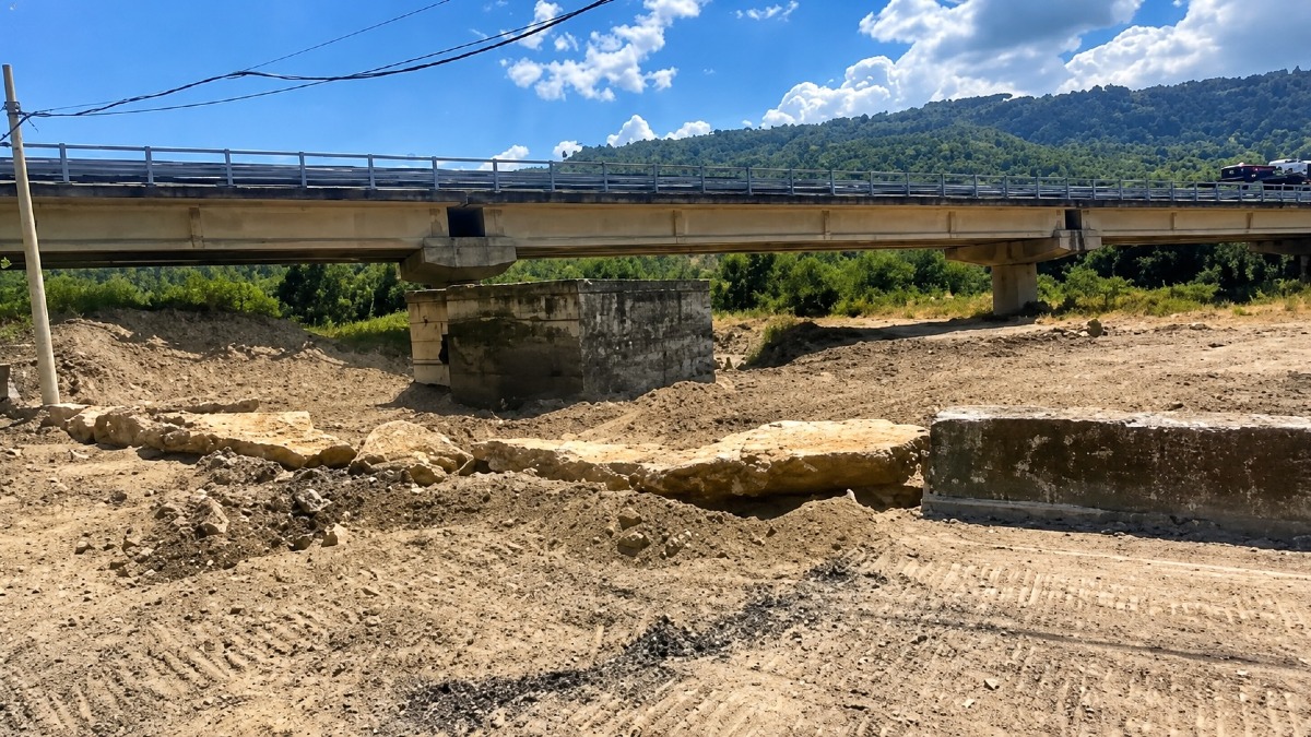 Crotone, ennesima beffa: si rompe ancora la condotta riparata, torna l'emergenza idrica - Foto Uff. Stampa Consorzio di Bonifica della Calabria
