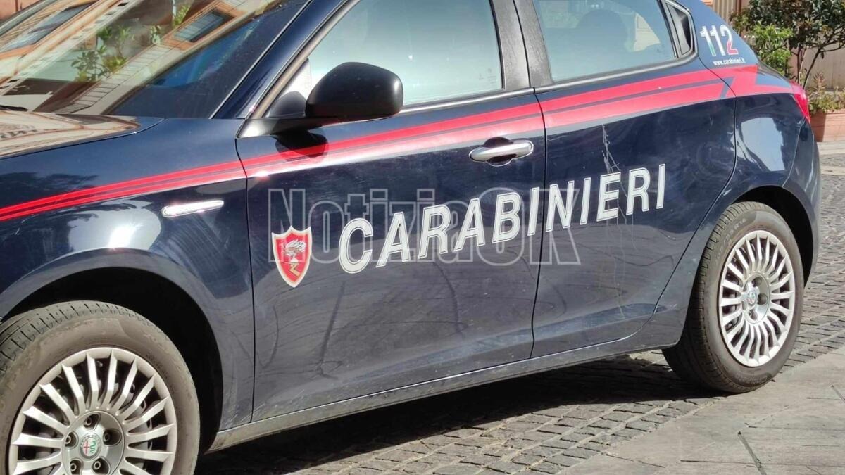 Crotone - Coltello in ospedale: uomo denunciato dai Carabinieri dopo un controllo   - Foto Uff. Stampa Carabinieri 