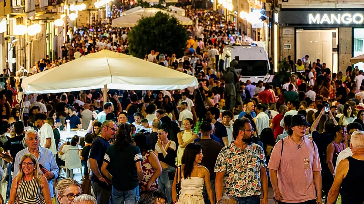 Cosenza, dopo la Notte Bianca il bilancio del sindaco Caruso e le novità - Foto Uff. Stampa Comune di Cosenza 
