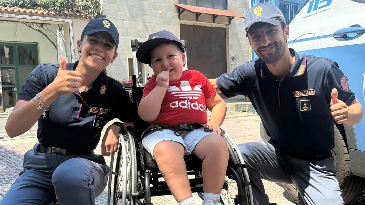 Crotone, il Comune sostiene Antonio: contributo per l'affitto, ora serve una casa - Foto Uff Stampa Questura di Crotone 
