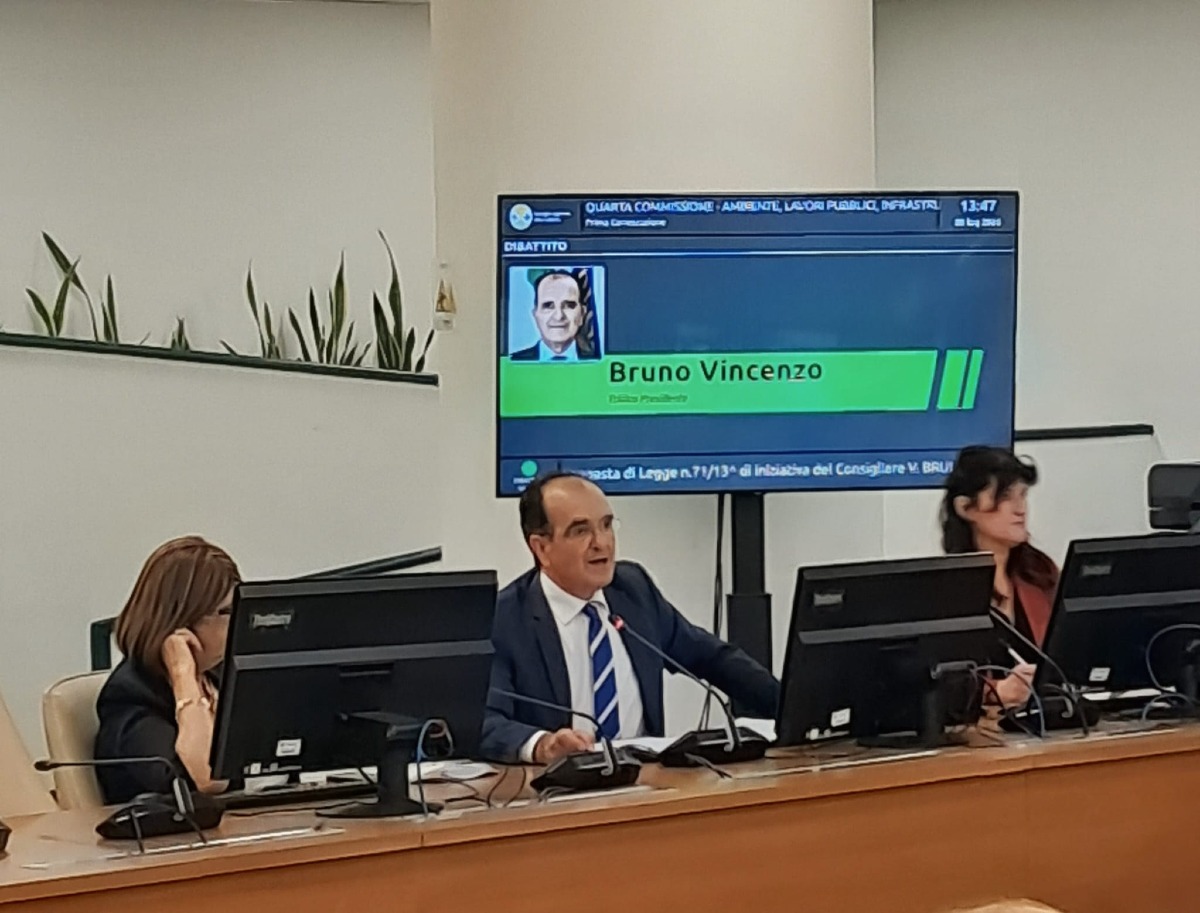 Riutilizzo delle acque reflue, in Calabria parte il percorso per una nuova gestione della risorsa idrica - Foto: Uff. Stampa Enzo Bruno - Tridico Presidente