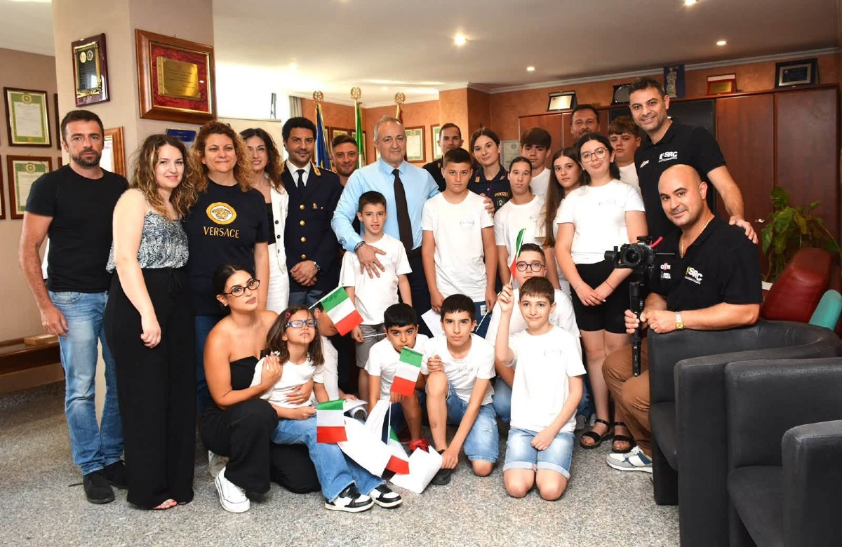 Vibo Valentia,  giorno speciale in Questura per i bambini del Centro Udire di Filogaso - Foto: Uff. Stampa Questura di Vibo Valentia