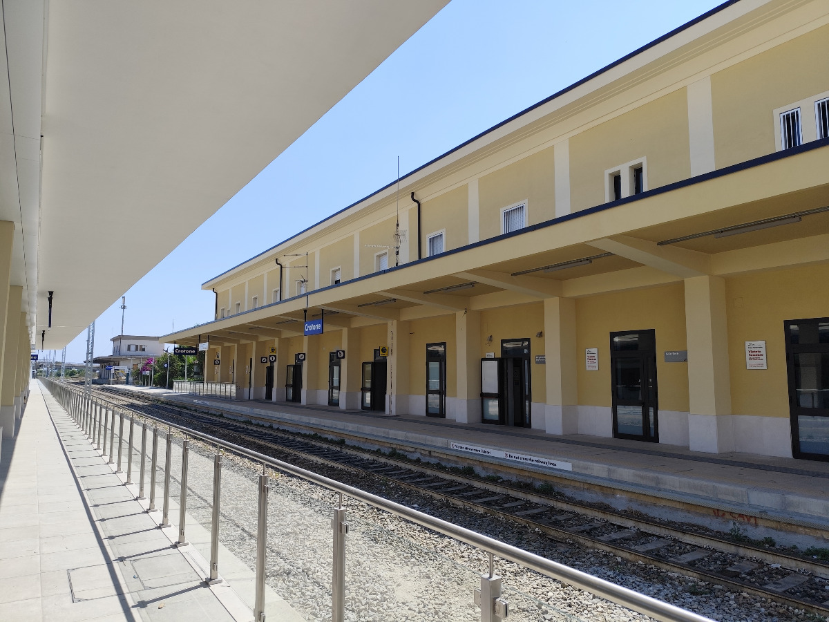 Interventi completati nella stazione di Crotone - Foto: Ferrovie dello Stato Italiane