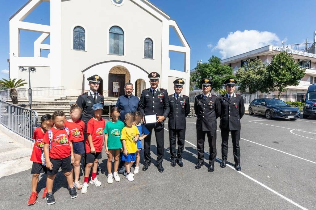 Lamezia, oltre 400 ragazzi protagonisti della giornata della legalità con i Carabinieri - Foto Uff. Stampa Carabinieri Lamezia