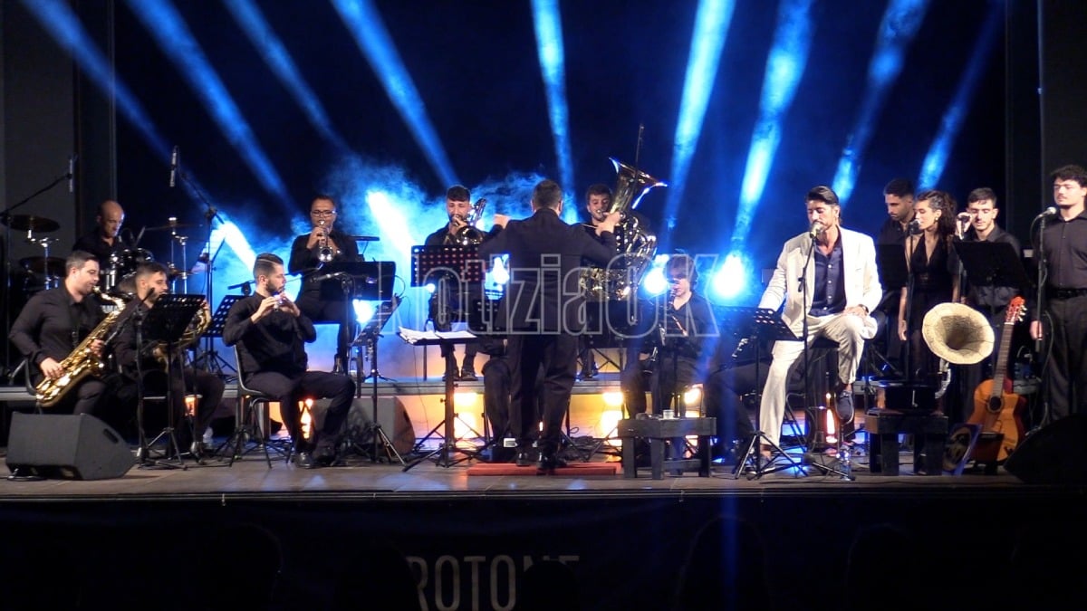 (VIDEO) Crotone, il nuovo anfiteatro dello Scaramuzza debutta con l'omaggio a Faber - Foto: Redazione 
