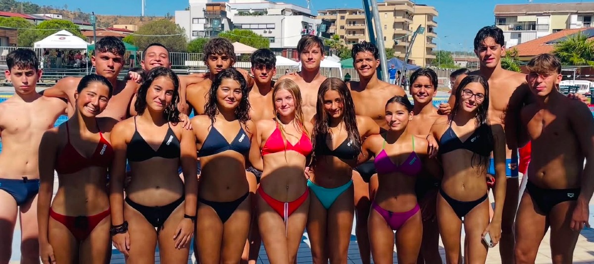 Kroton Nuoto, pioggia di medaglie alle finali regionali: ora la sfida dei Campionati Italiani - Foto Uff. Stampa Kroton Nuoto 