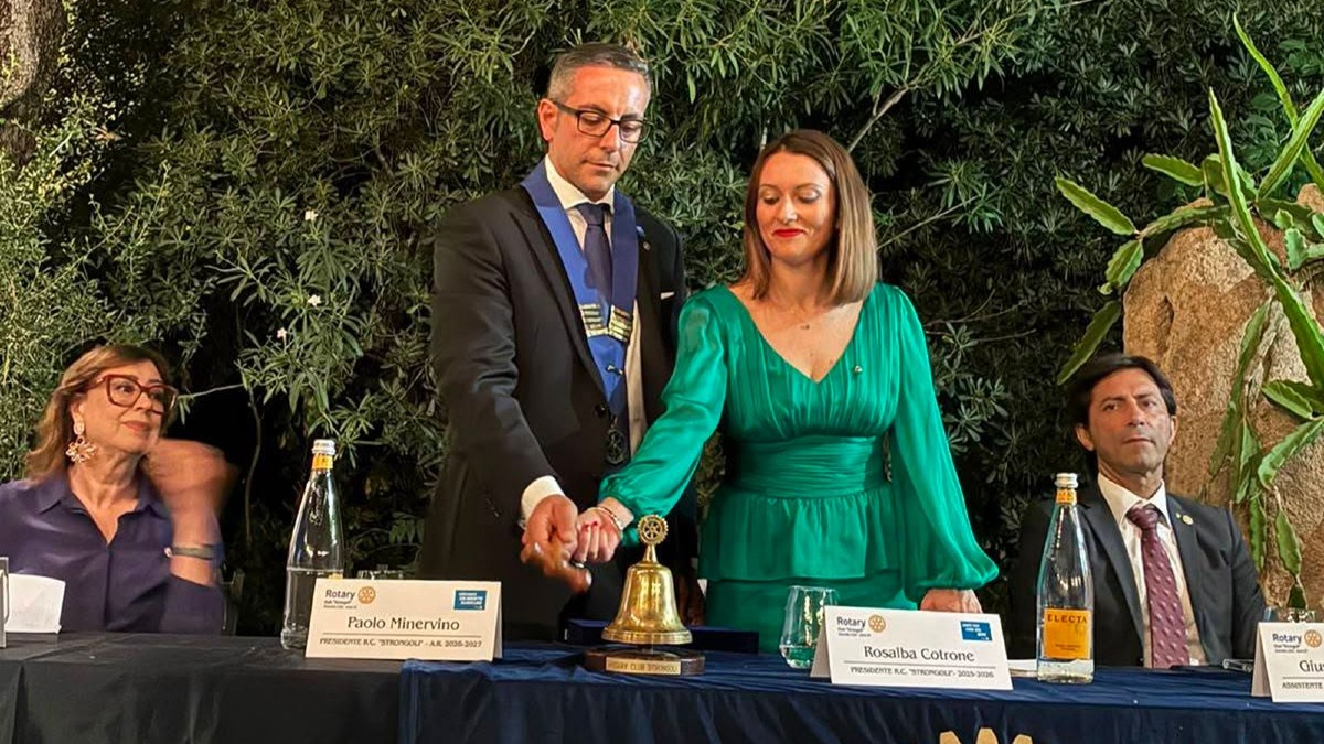 Rotary Club Strongoli, Paolo Minervino è il nuovo presidente: il passaggio del collare apre il nuovo anno
