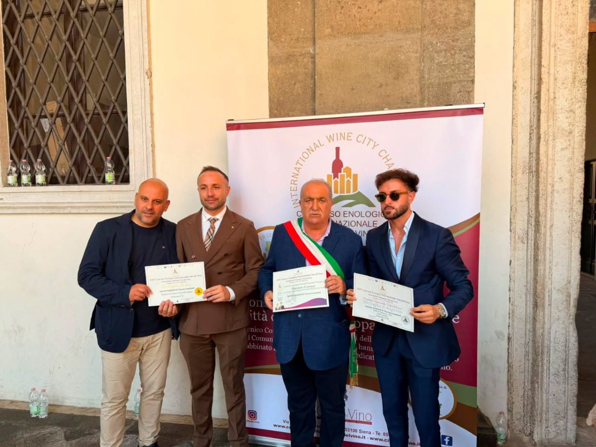 Frascineto celebra il successo dell’Azienda Agricola Iannibelli al Concorso “Città del Vino” - Foto: Uff. Stampa Comune di Frascineto