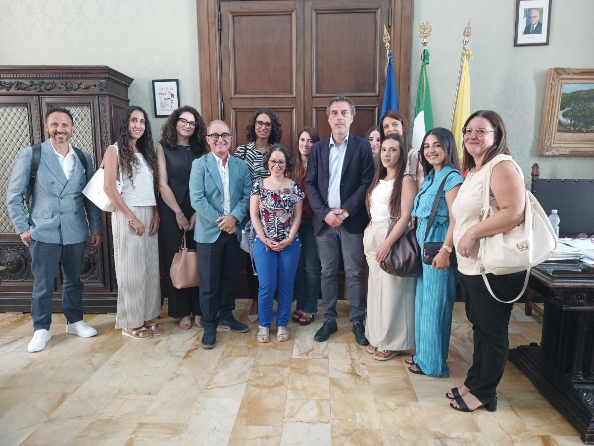 Catanzaro, potenziato l’Ambito Territoriale Sociale: accolte a Palazzo De Nobili le nuove figure professionali - Foto: Uff. Stampa Comune di Catanzaro