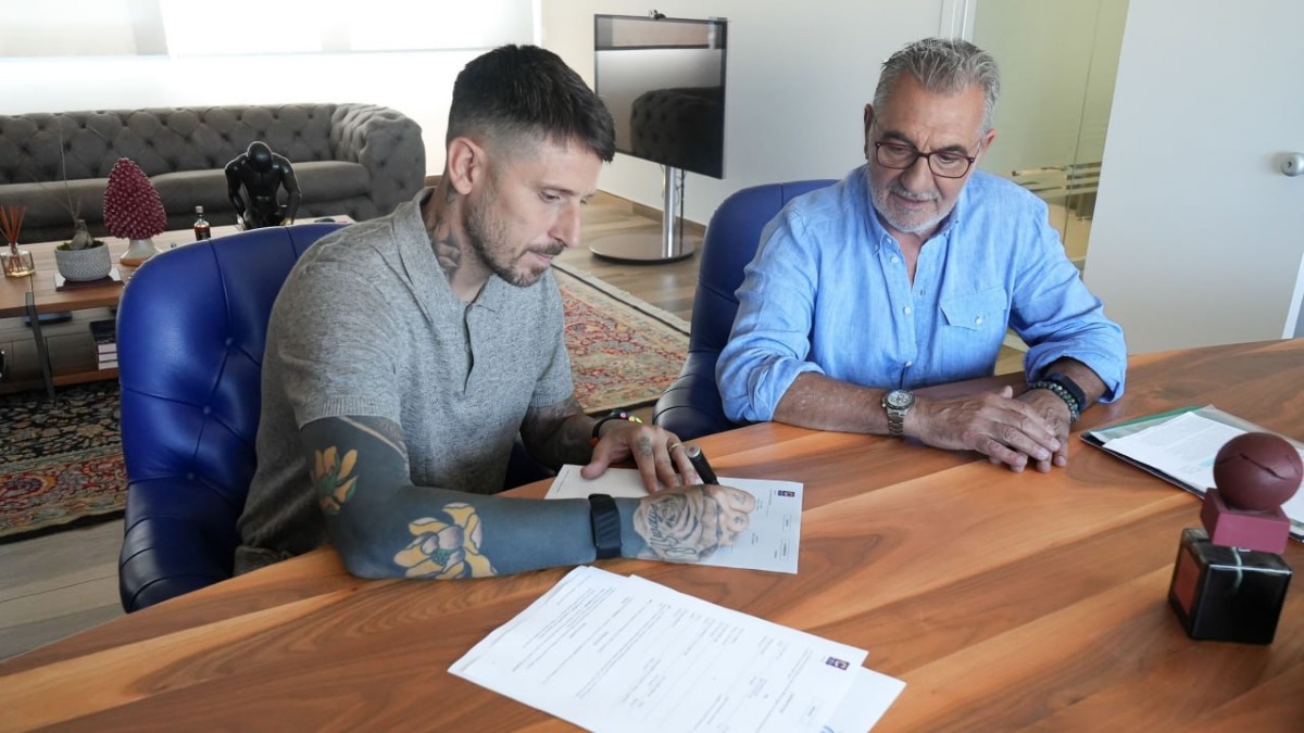 Crotone, domani la presentazione di Leandro Greco: al via ufficialmente la nuova era rossoblù - Foto Uff. Stampa FC Crotone Calcio