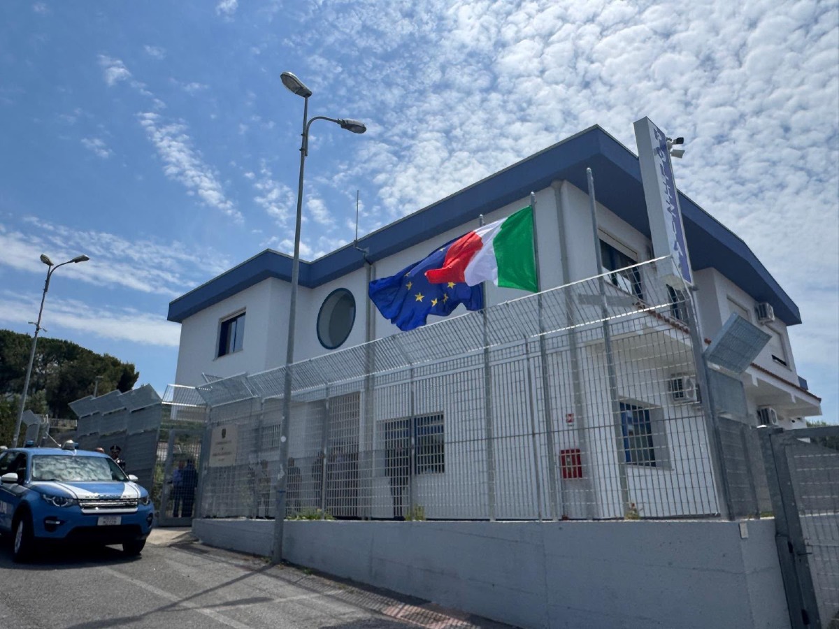 Scalea, droga in casa: arrestato un uomo dalla Polizia di Stato - Foto Uff. stampa Questura Cosenza