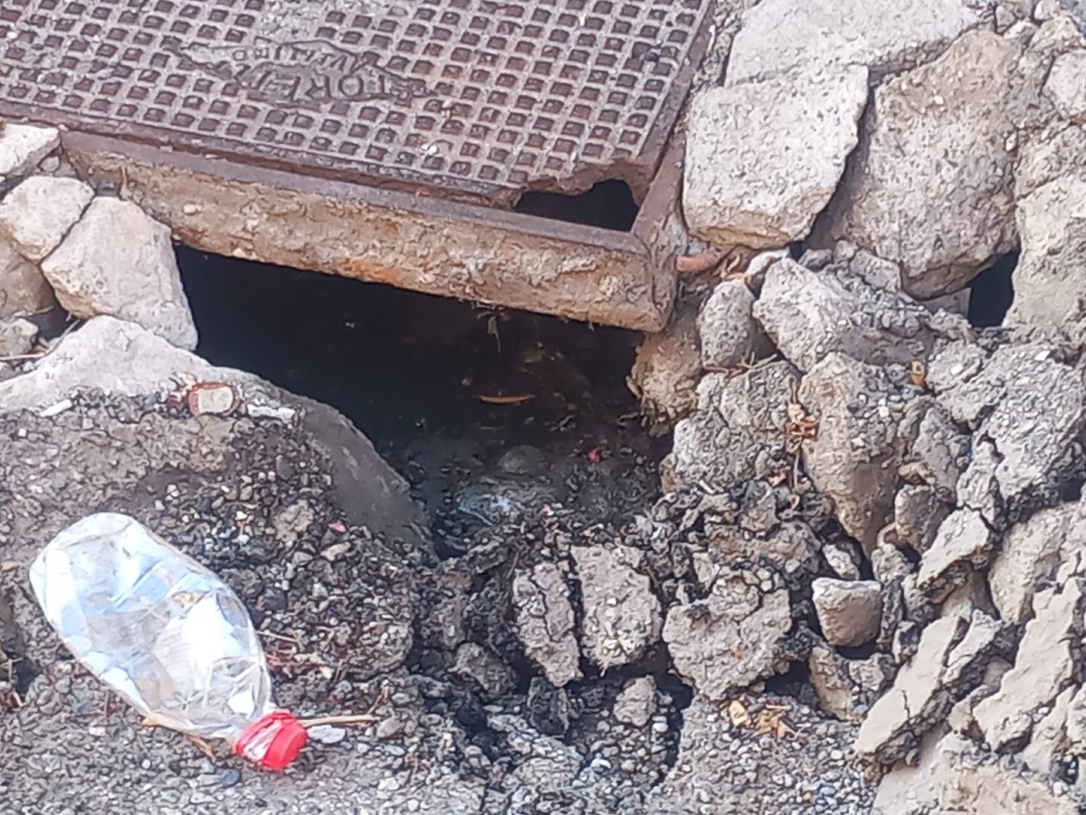 Catanzaro, Costa: «A Santa Maria strade ridotte a un colabrodo e mercato senza sicurezza» - Foto Uff. Stampa Comune di Catanzaro