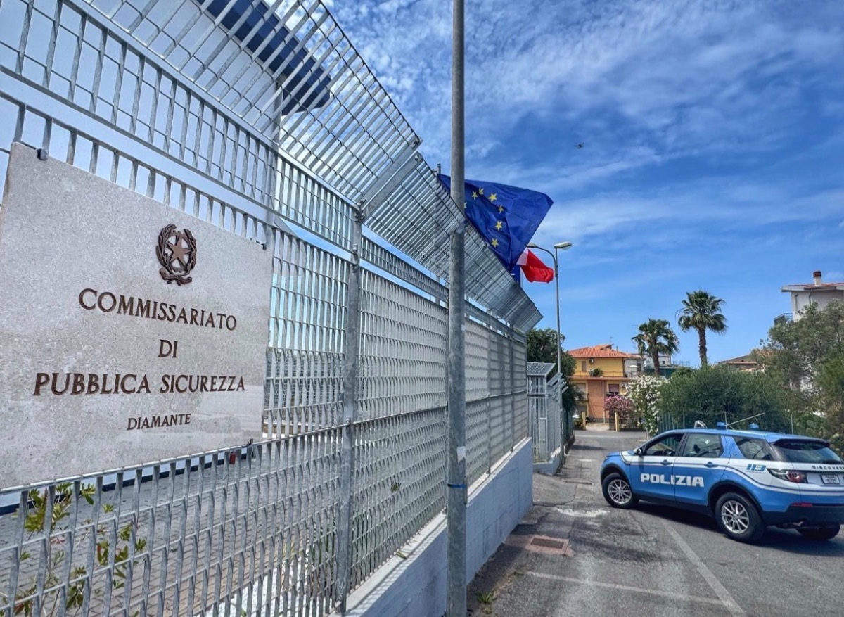 Arrestato a Belvedere Marittimo con oltre 200 grammi di hashish e cartucce detenute illegalmente - Foto Uff. stampa questura di Cosenza 