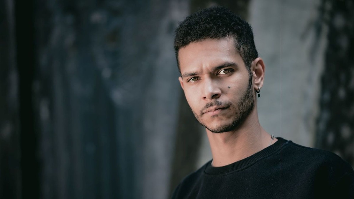 Erick Panini pubblica il nuovo singolo "Mademoiselle": un inno all'estate tra rap e melodia - Foto Uff. Stampa Parole e D'intorni 