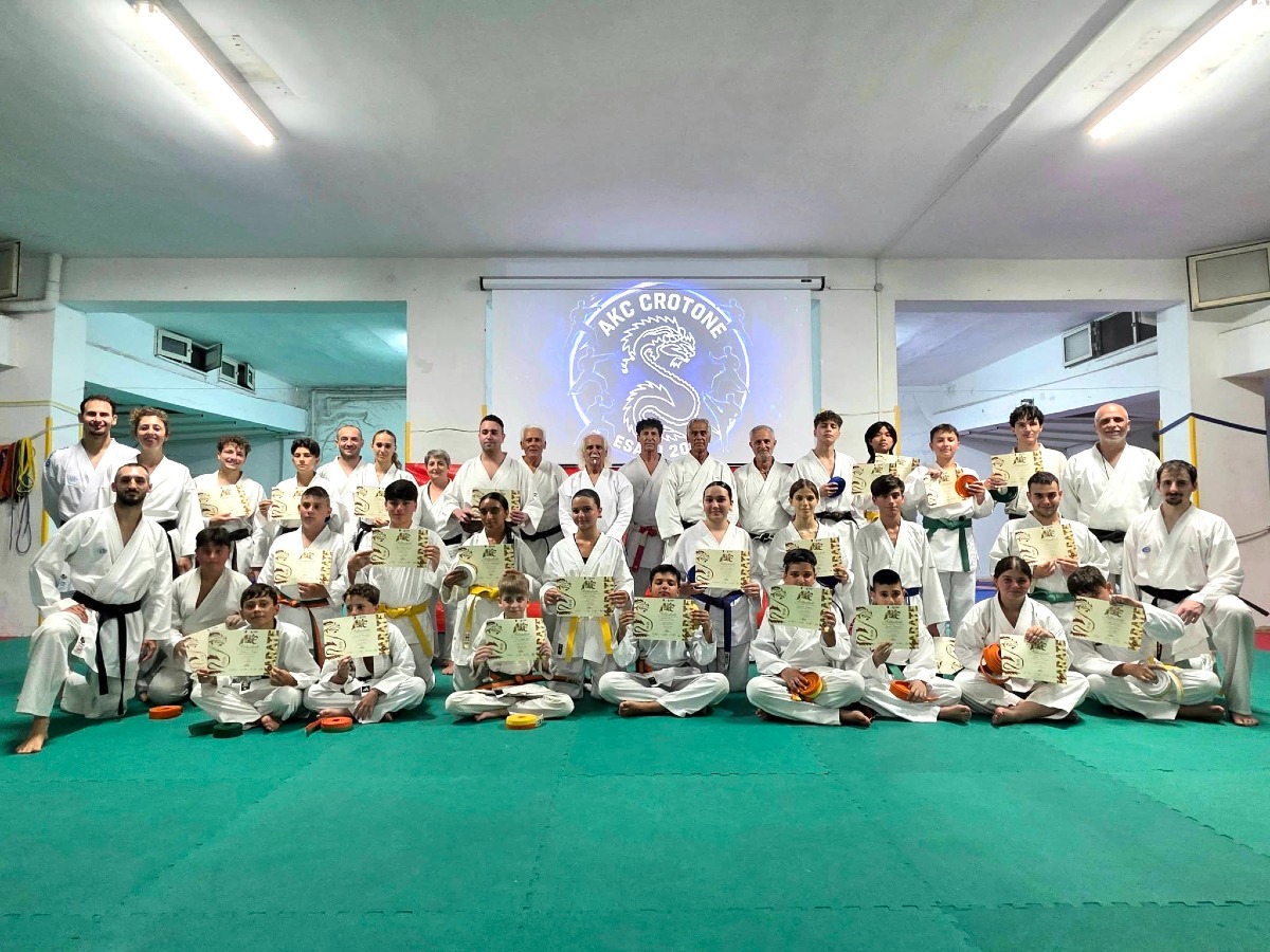 L'ASD Accademia Karate Crotone chiude la stagione: conclusi gli esami degli atleti agonisti -  Foto Uff. Stampa Accademia Karate Crotone 