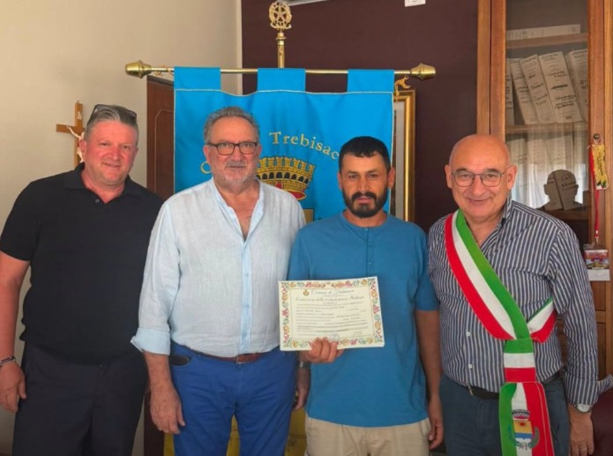Trebisacce, conferita la cittadinanza italiana a Ouled Mrah - Foto: Uff. Stampa Comune di Trebisacce