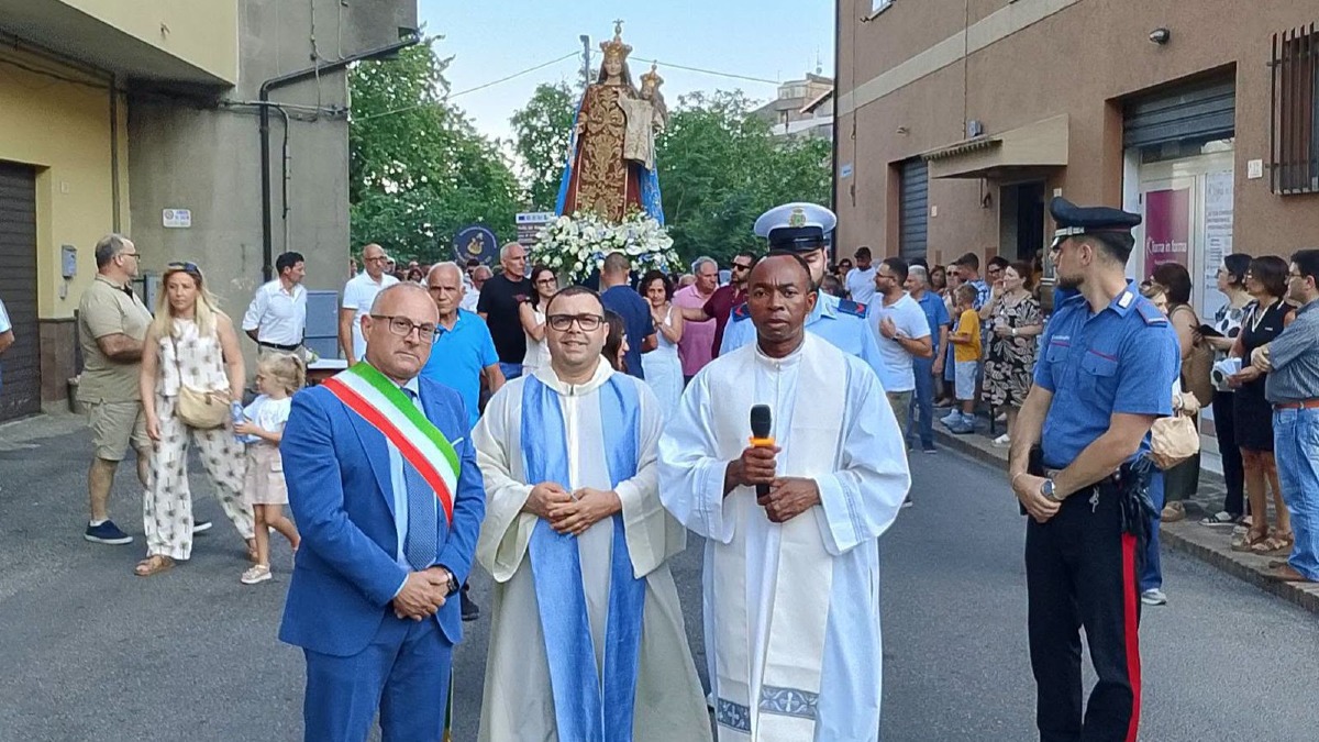 Sersale in festa per la Madonna del Carmelo, fede e tradizione nel giorno della Patrona della città - Foto Uff. Stampa Diocesi di Catanzaro 